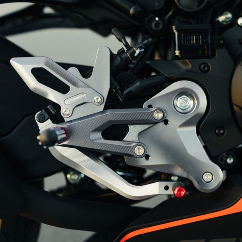 Commande reculée racing droite réglable CFMOTO 450SR - 6AQV-802300-1000