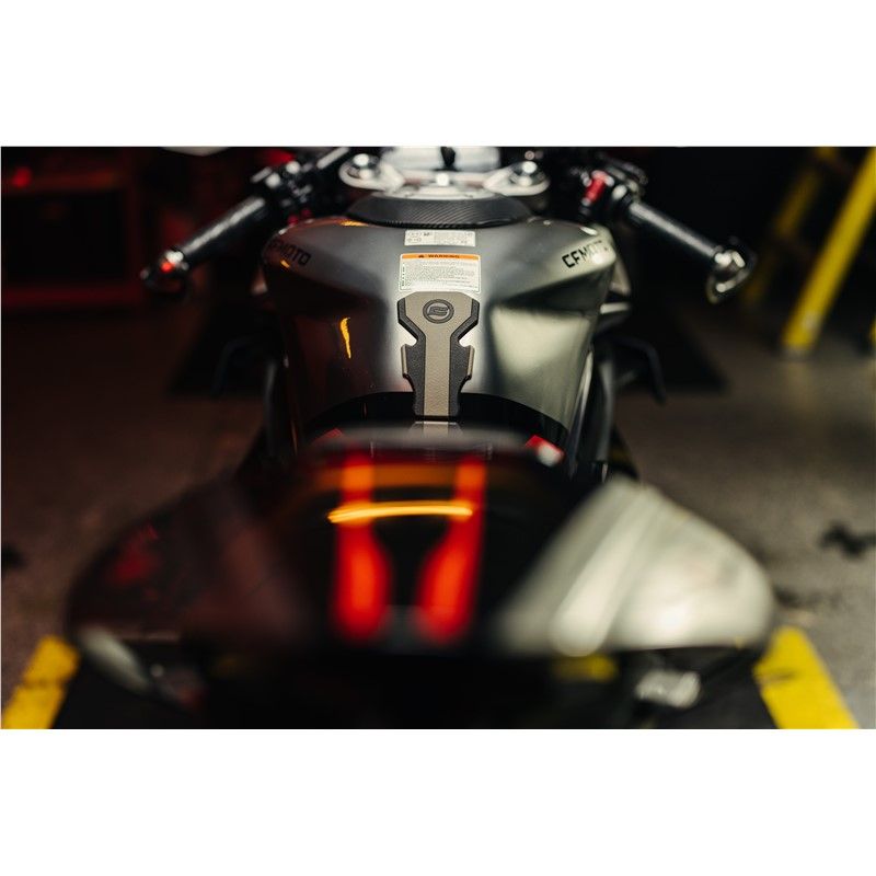 PROTECTIONS DE RESERVOIR (3 PIECES) pour CF MOTO800 NK CF-MOTO